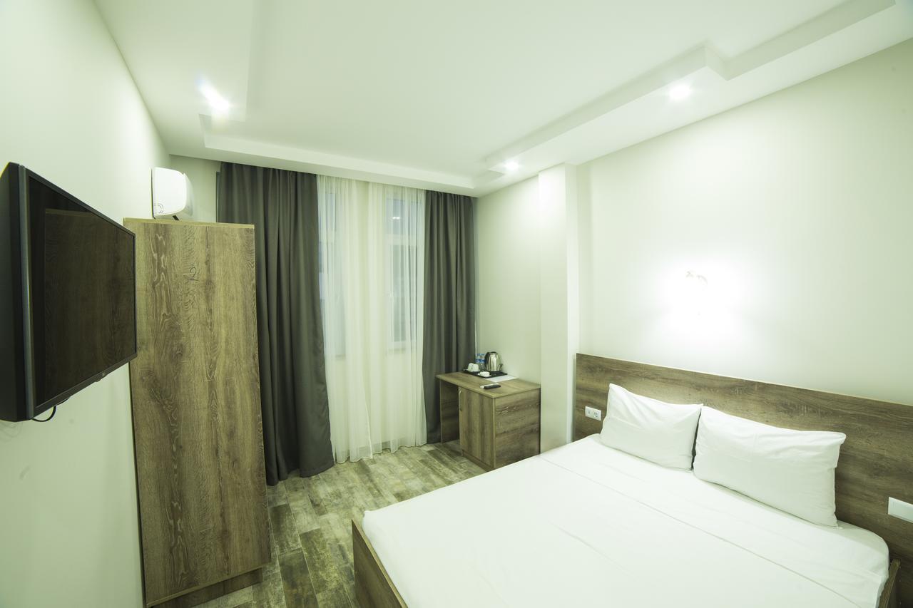 באטומי Hotel Jeal מראה חיצוני תמונה