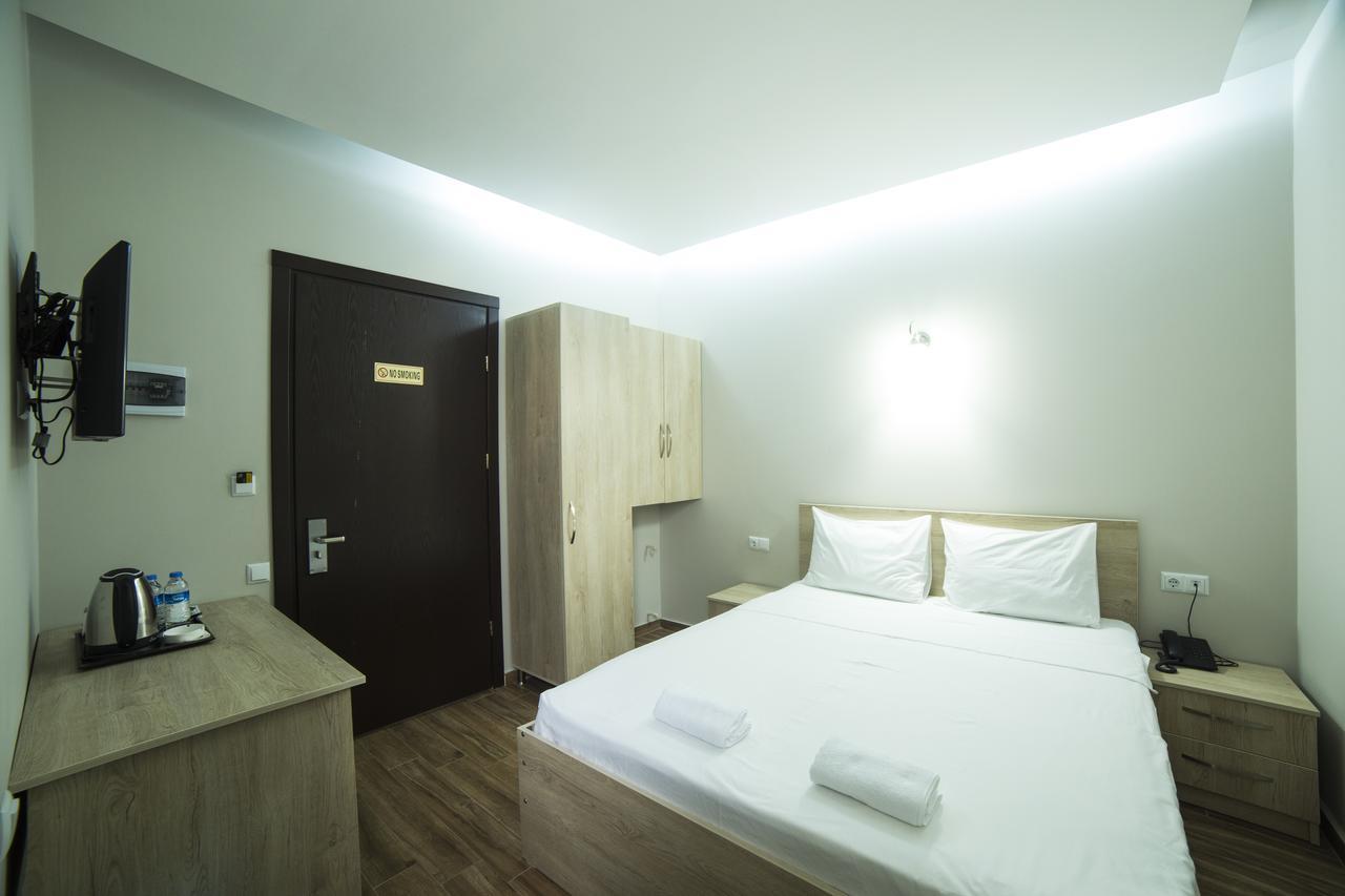 באטומי Hotel Jeal מראה חיצוני תמונה