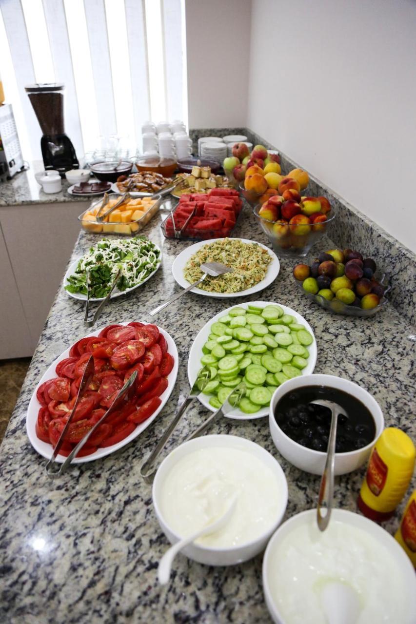 באטומי Hotel Jeal מראה חיצוני תמונה