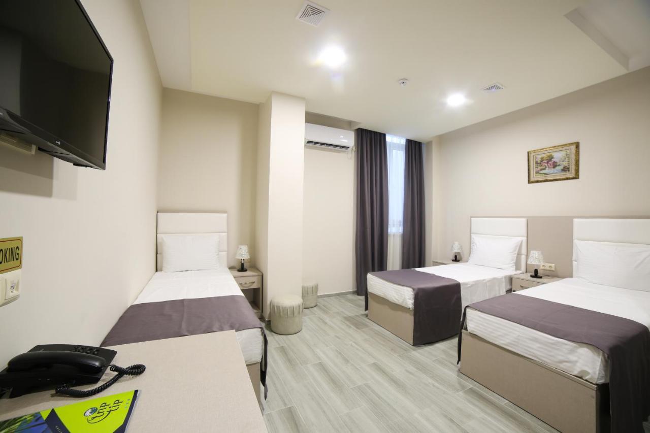 באטומי Hotel Jeal מראה חיצוני תמונה