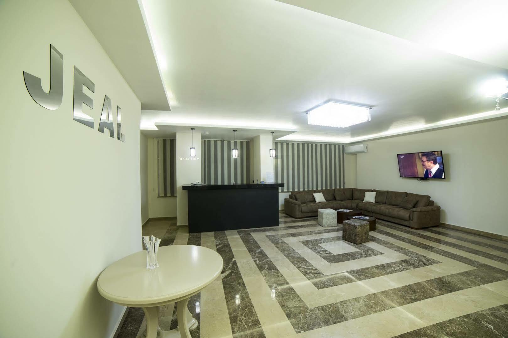 באטומי Hotel Jeal מראה חיצוני תמונה